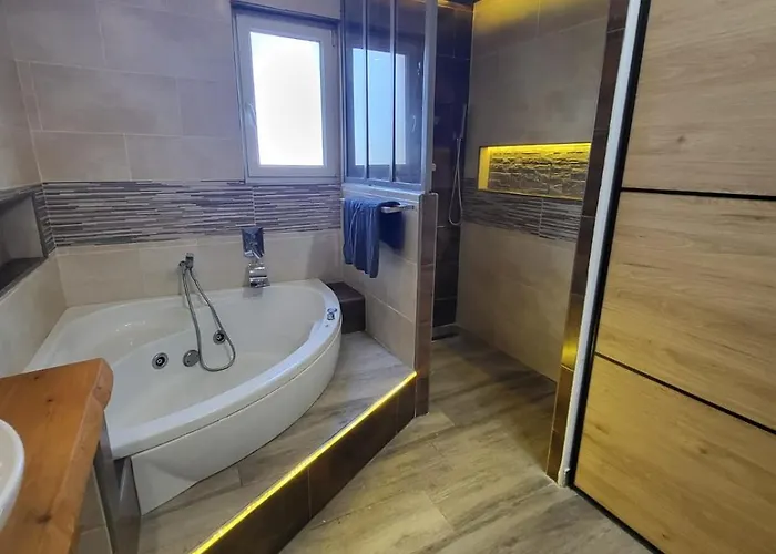 8-person - Chill & 5 Min Away 아파트